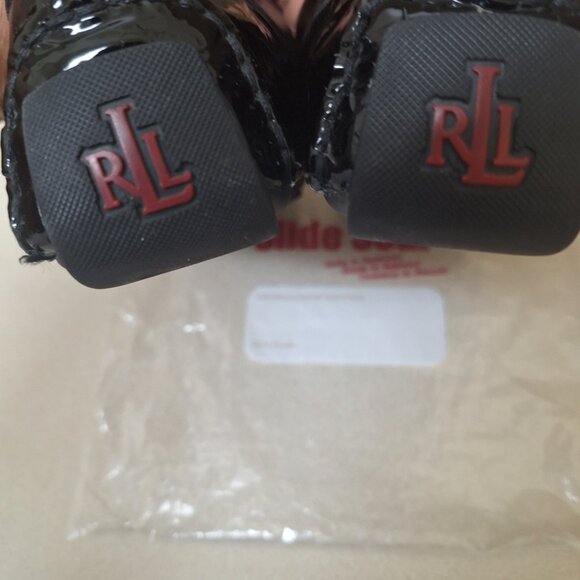 RALPH LAUREN PATENT LEATHER LOAFER. - Picture 2 of 4